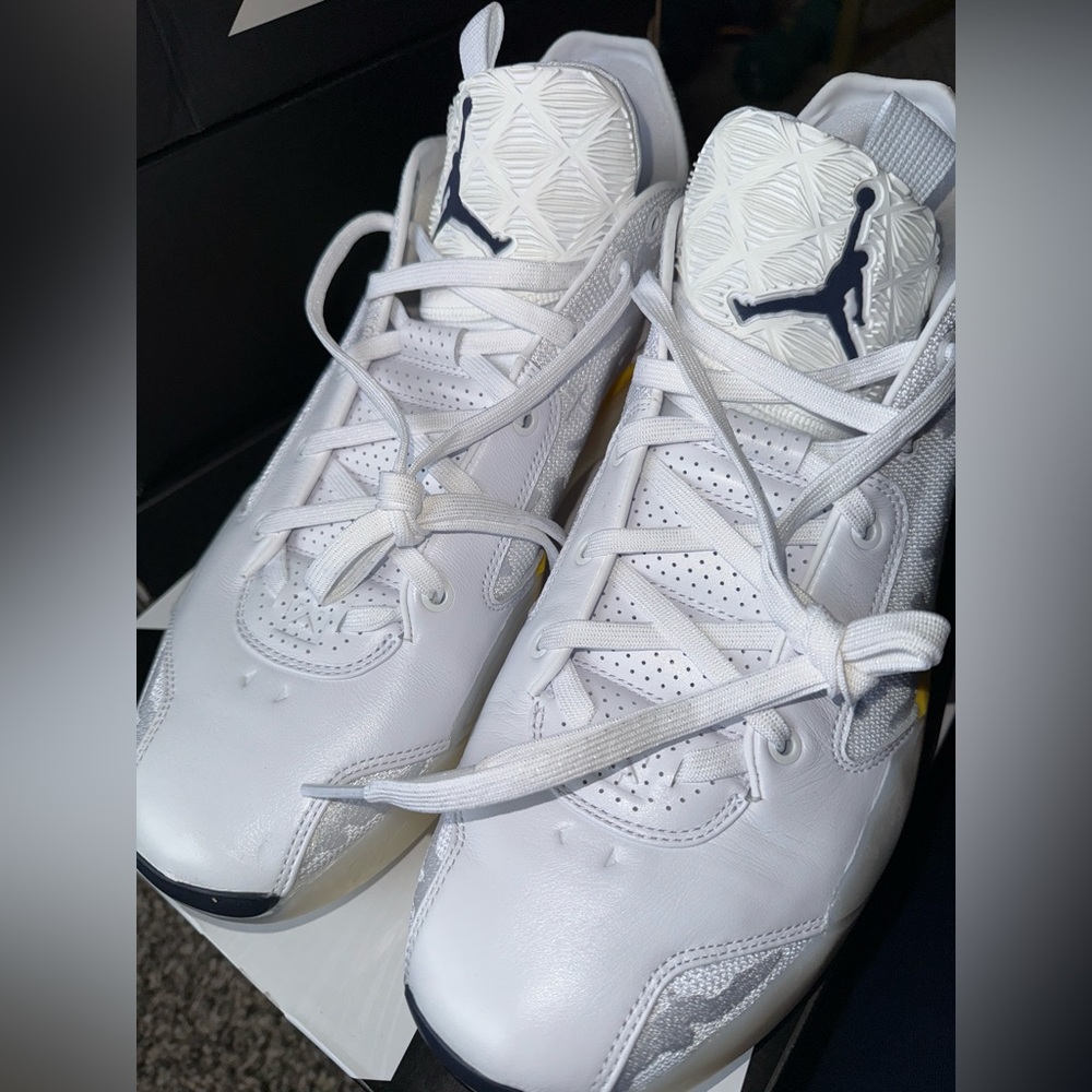 Air Jordan 39’s, white and yellow, brand new.